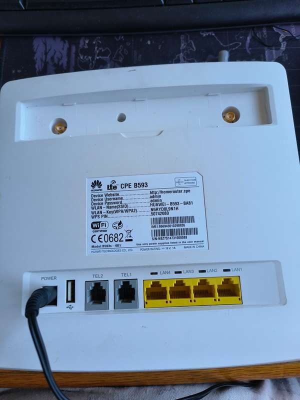 Latest Huawei 4G Router model CPE B593 (It take a SIM CARD)