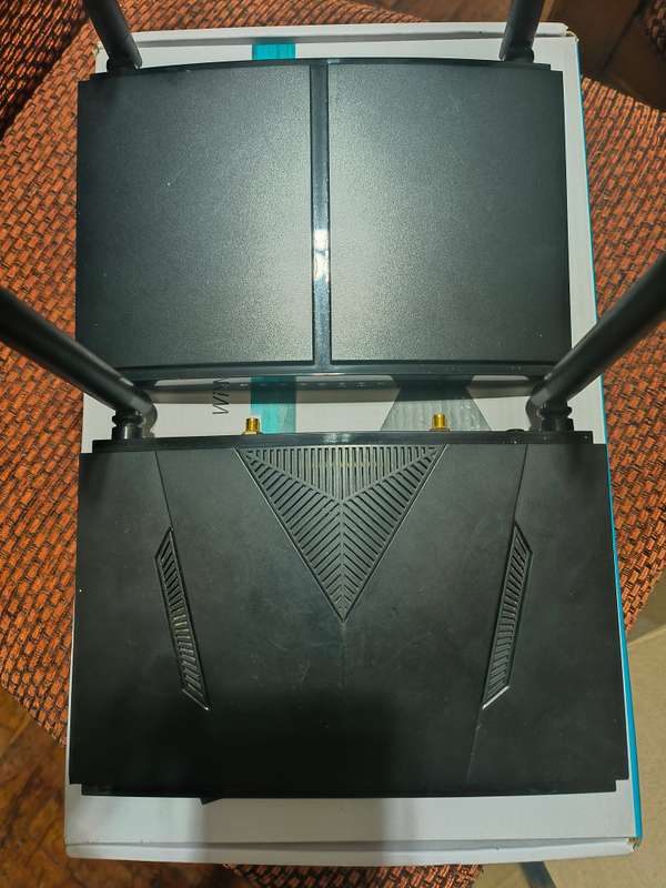 D-LINK DWR-956M 4G LTe router (It take a sim card)
