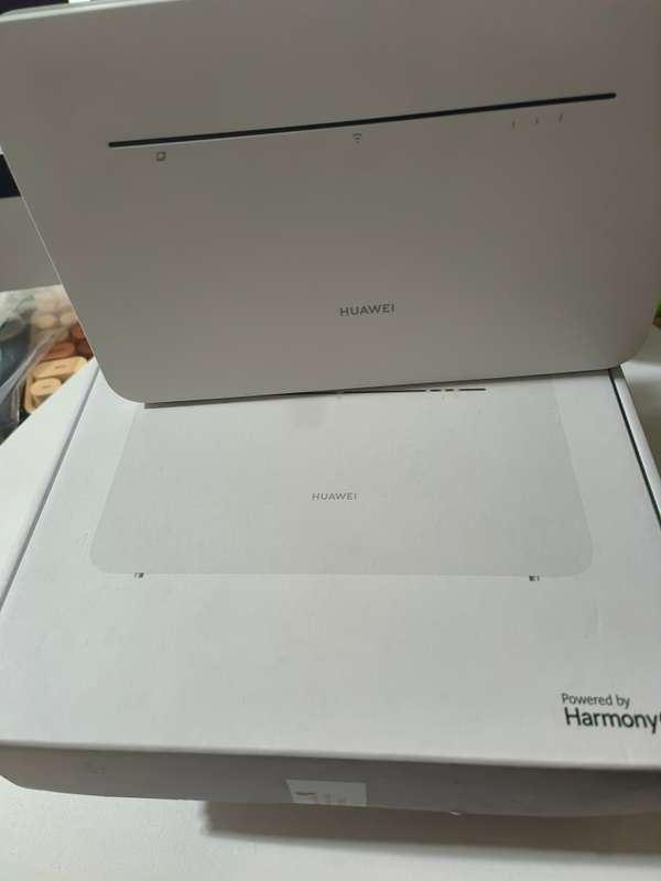 Latest Huawei 4G Router 3 Pro model B535-932a (It take a SIM CARD) up 64 users