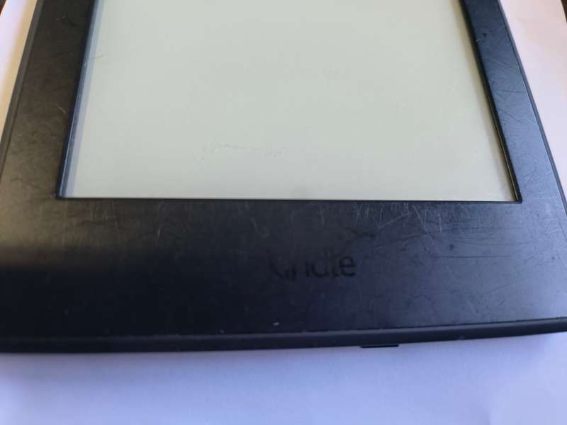 Amazon Kindle 7th generation Paperwhite e-reader 6inch 4GB - Model 9090G