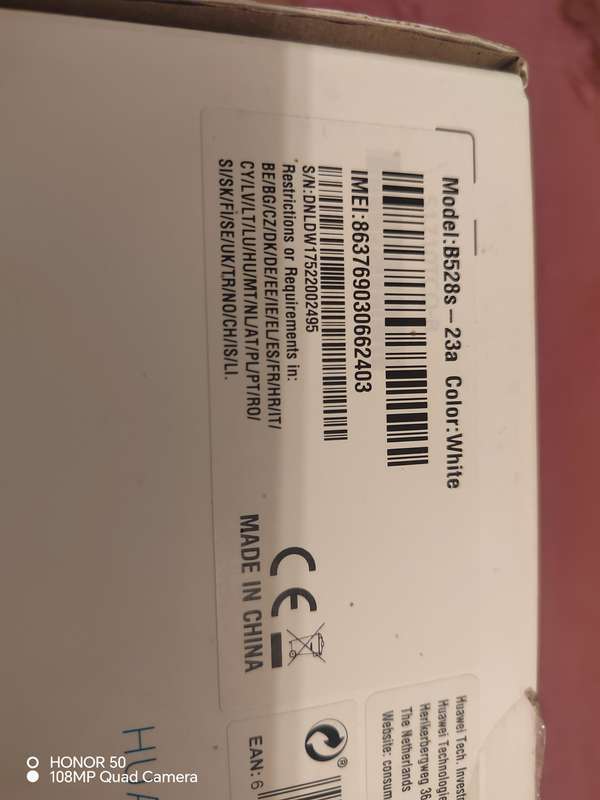 Huawei B528S-23A 4G/ LTE 300 Mbps Wi-Fi Router