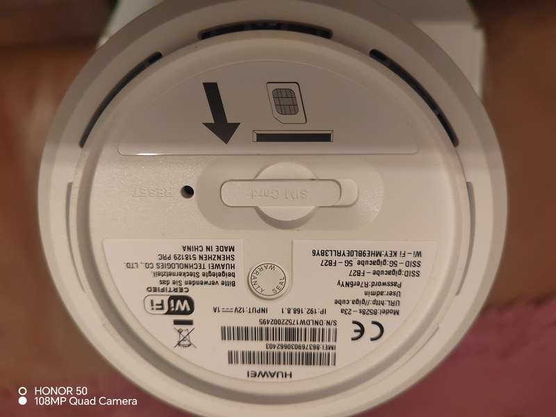 Huawei B528S-23A 4G/ LTE 300 Mbps Wi-Fi Router
