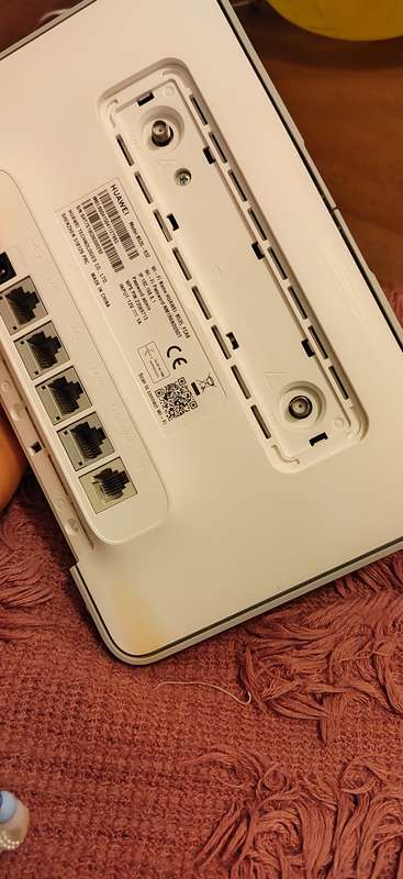 Latest Huawei 4G Router 3 Pro model B535 (It take a SIM CARD) up 64 users