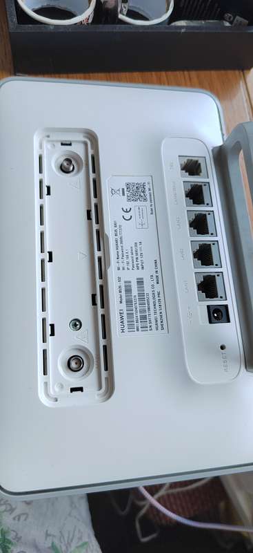 Latest Huawei 4G Router 3 Pro model B535 (It take a SIM CARD) up 64 users