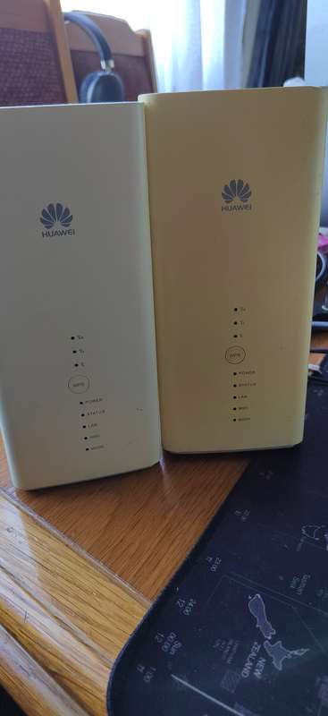 Huawei B618 4G LTE Router - Takes SIM Card 64 Devices