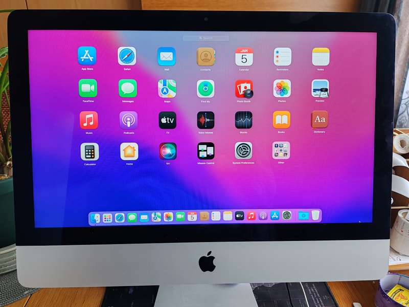iMac 2015 21.5inch, 1000GB SSD and 8GB RAM