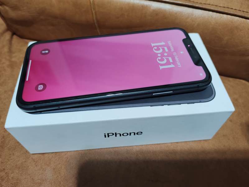 iPhone 11 64