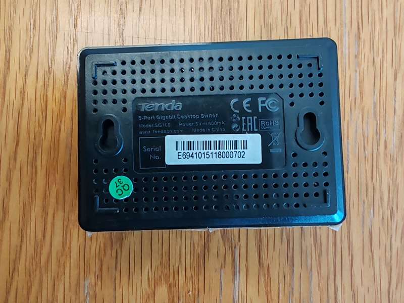 5- port/600mA Dektop Switch model:SG105