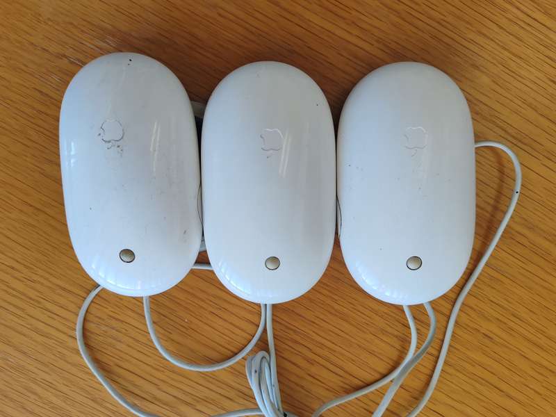 Apple wired mouse model A1152