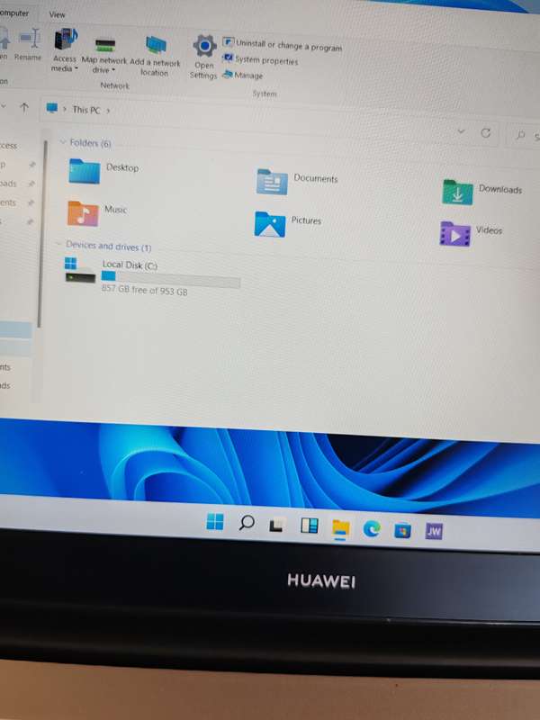 HUAWEI MATEBOOK  LAPTOP  1000GB SSD 8GB RAM
