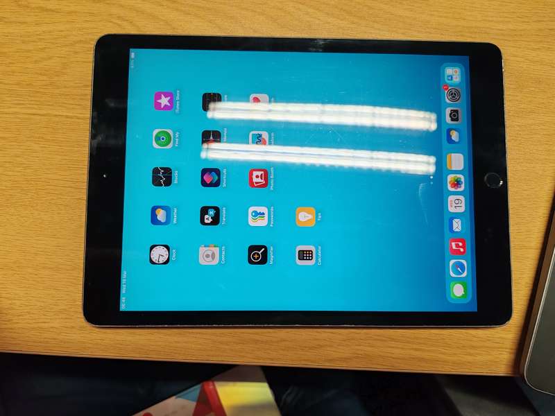IPad 8th Gen  32gig Wifi