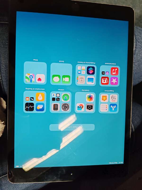 IPad 8th Gen  32gig Wifi