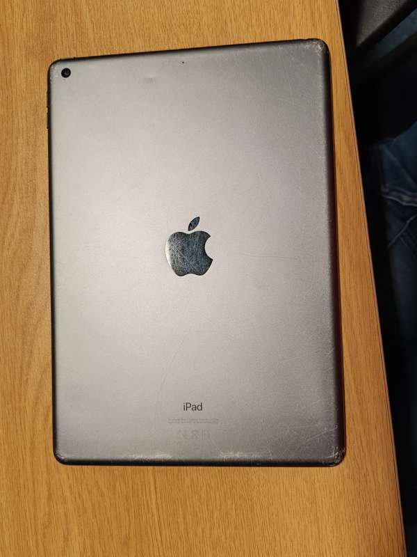 IPad 8th Gen  32gig Wifi