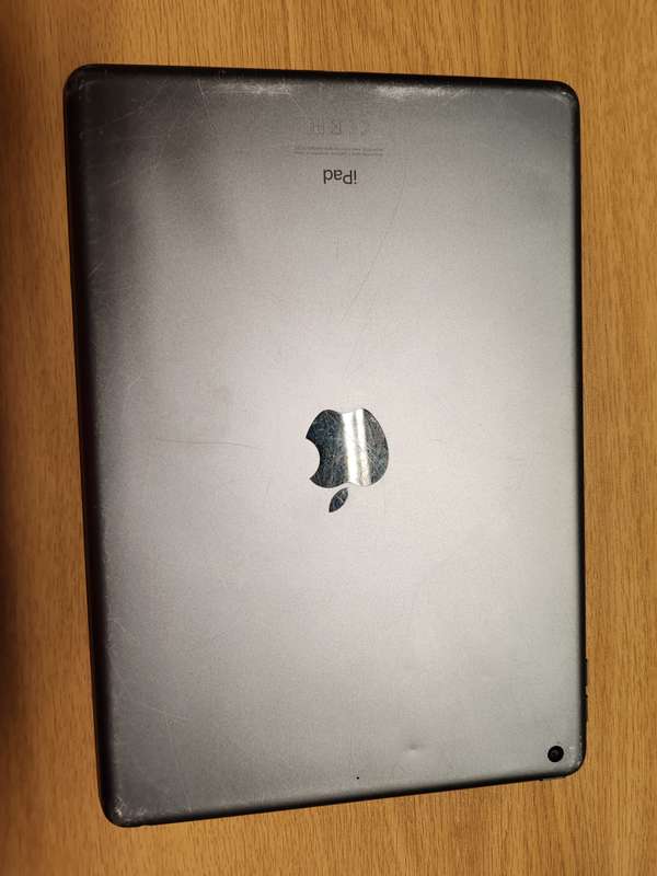 IPad 8th Gen  32gig Wifi