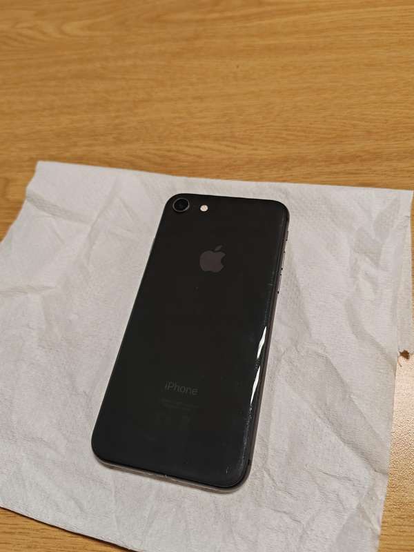 iPhone 8 64GB