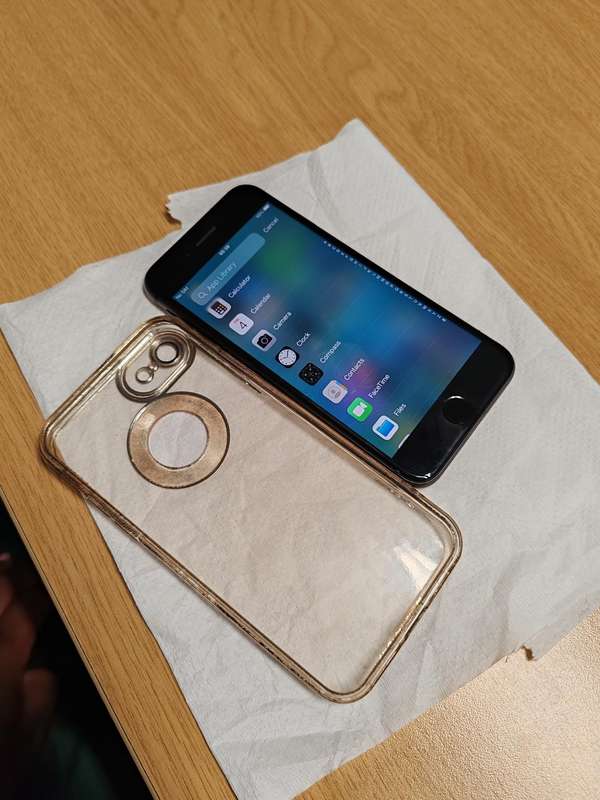 iPhone 8 64GB