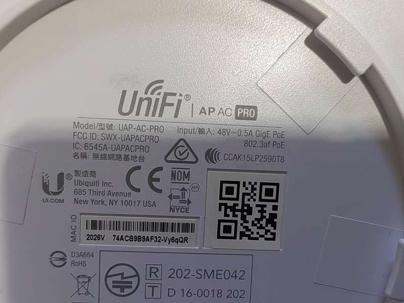 Ubiquiti UniFi AP  AC PRO