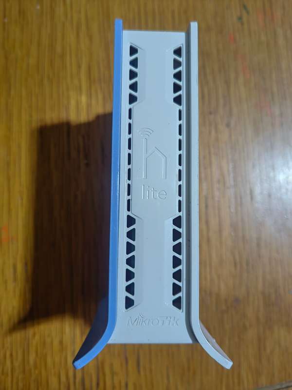 MikroTik hAP lite SOHO 2GHz WiFi Router(It does not take a SIM CARD)