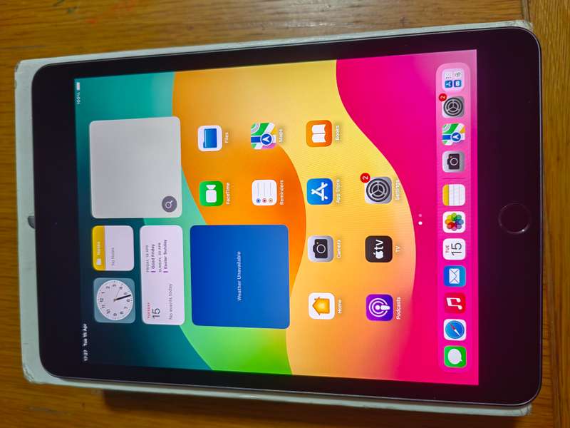 IPad Mini 5th Gen  64gig Wifi In Box