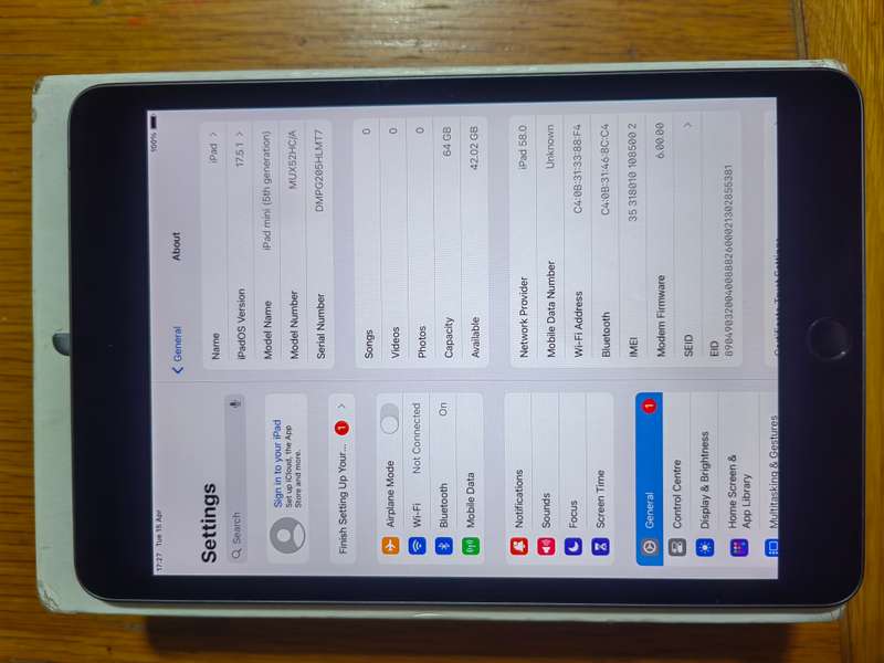 IPad Mini 5th Gen  64gig Wifi In Box