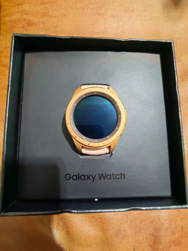 SAMSUNG  GALAXY WATCH SM-R810