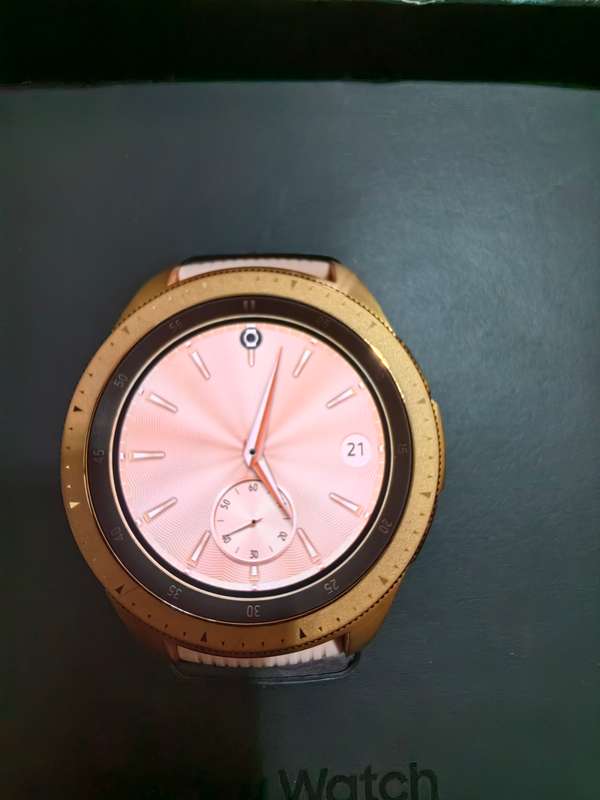 SAMSUNG  GALAXY WATCH SM-R810