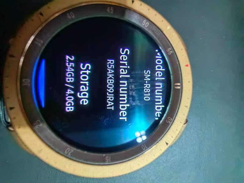 SAMSUNG  GALAXY WATCH SM-R810