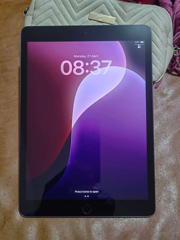 IPad 9th Gen  64gig Wifi