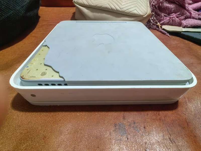 Apple  A1409 AirPort Extreme Base Station Dual Band Wireless Wi-Fi Router