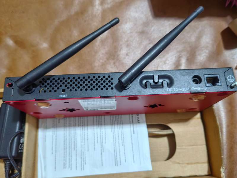 MikroTik RB2011UiAS-2HnD-IN -  network switch