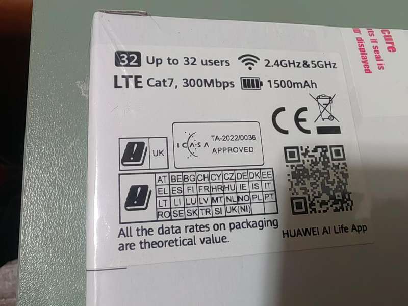 HUAWEI E5783-230a 4G LTE Router CAT7 - BRAND NEW