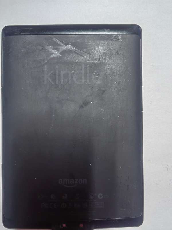 AMAZON KINDLE  D0100 4th gen 2GB STORAGE