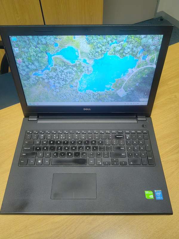 Dell Inspiron 15 i7 5thgen