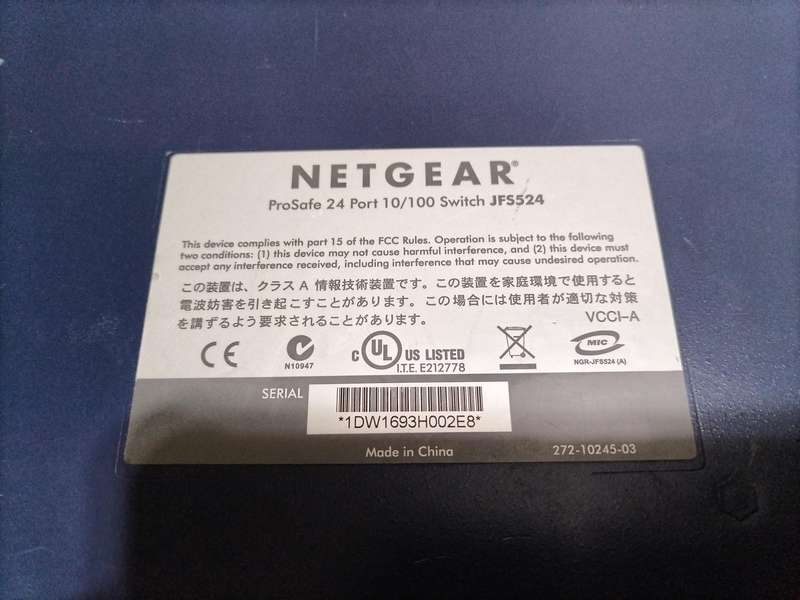 Netgear FS 726TP  - network switch