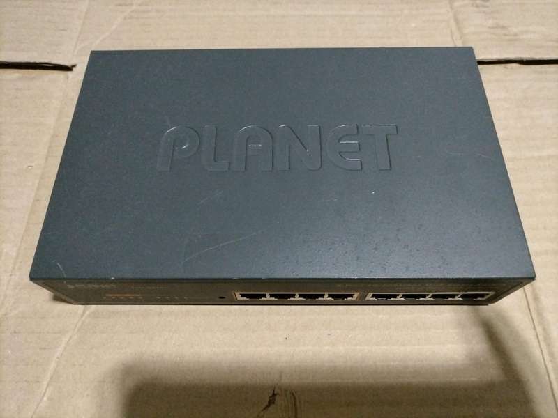 PLANET F S D- 804PS
