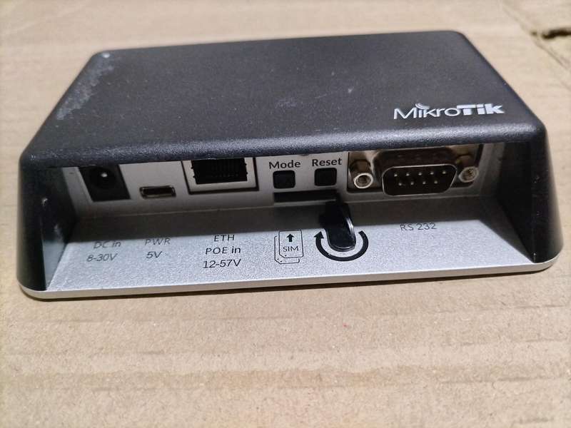 MikroTik  router R11e-LTE