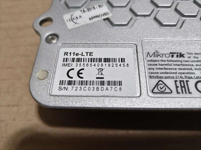 MikroTik  router R11e-LTE