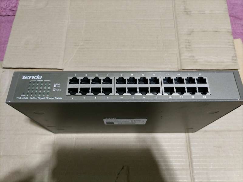 Tenda TEG1024D network switch