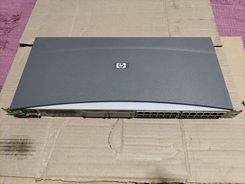 HP ProCurve Switch 2324 J4818A  - network switch