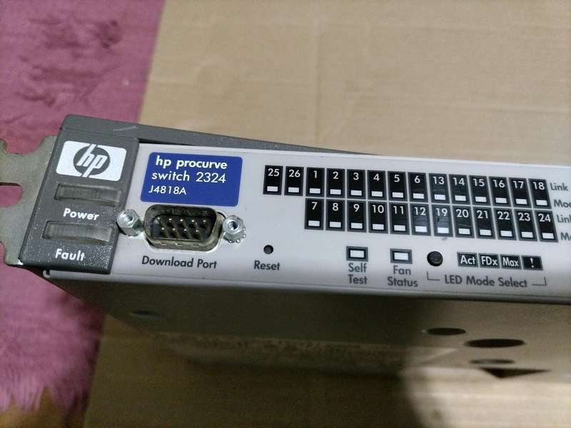 HP ProCurve Switch 2324 J4818A  - network switch