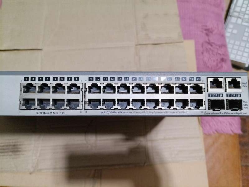 HP ProCurve Switch 2626 J4900A  - network switch