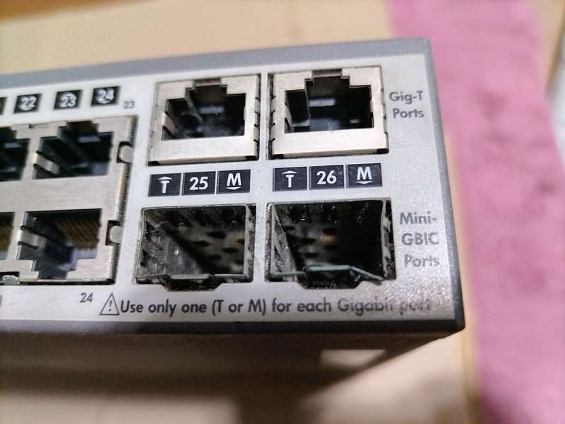 HP ProCurve Switch 2626 J4900A  - network switch