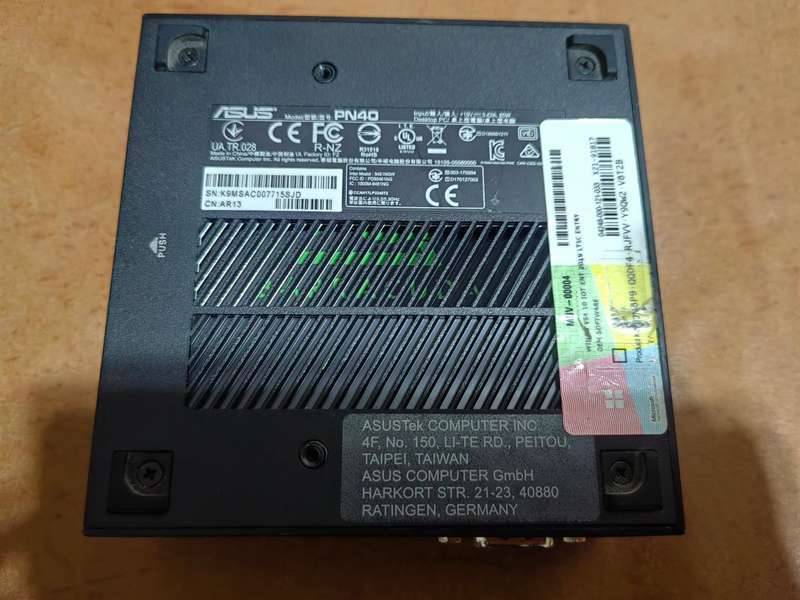 ASUS Mini PC PN40