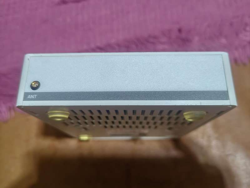 MikroTik  routerboard RB751Ui-2HnD network switch
