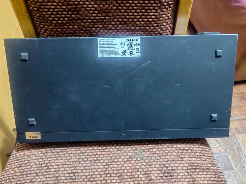 D-LINK  SWITCH DGS-1210-24