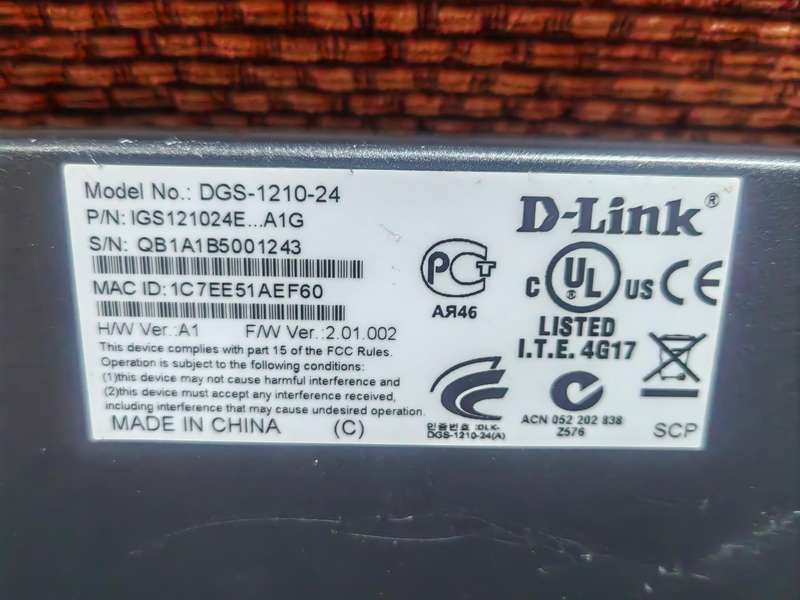 D-LINK  SWITCH DGS-1210-24