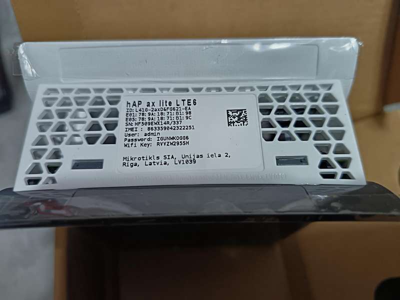 MikroTik  hAP ax lite LTE6