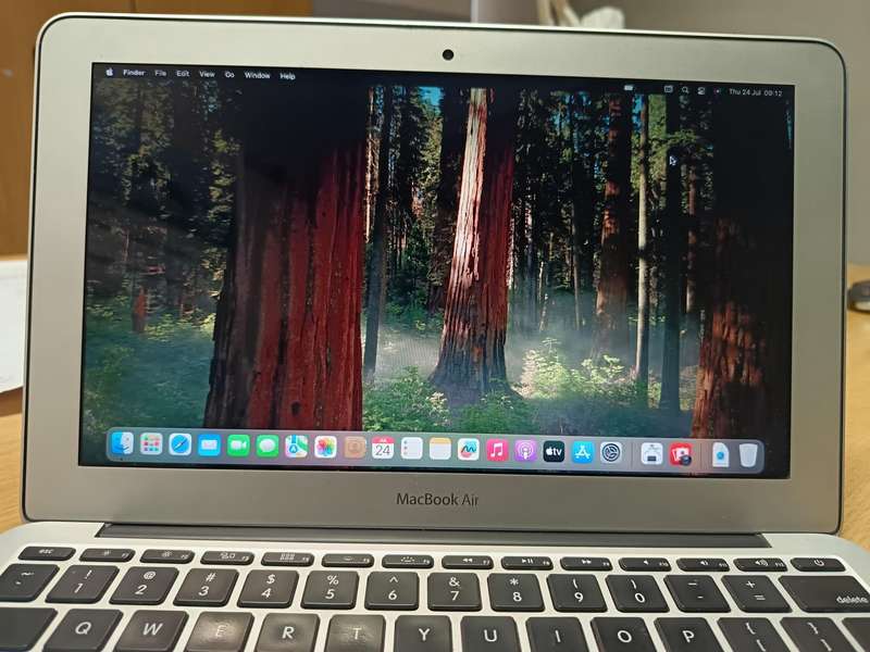 MacBook Air 11  2014