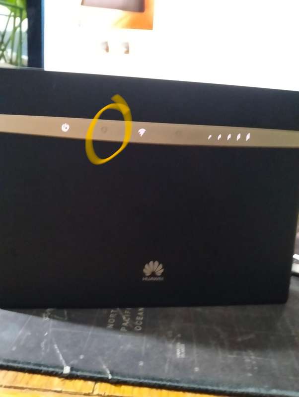Huawei 4G Router model B525 (Read Ad)