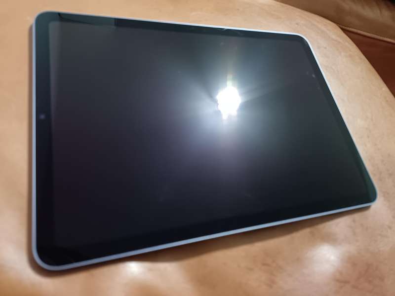 IPad Air 5th gen A2588 256GB